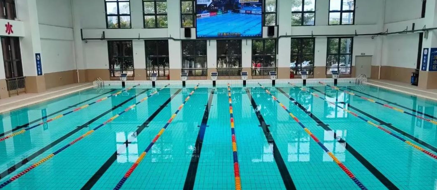 大学综合泳池设计