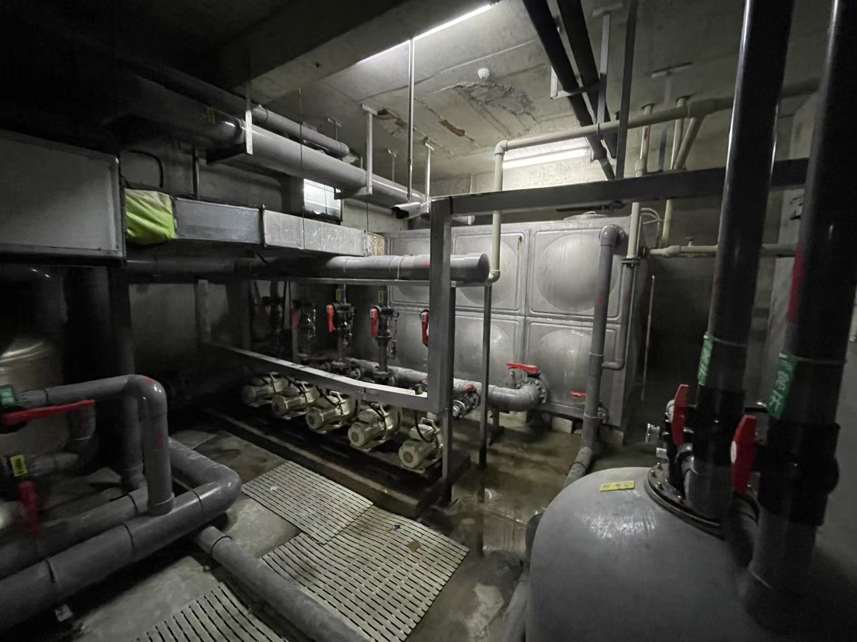 合肥市新华公学室内泳池