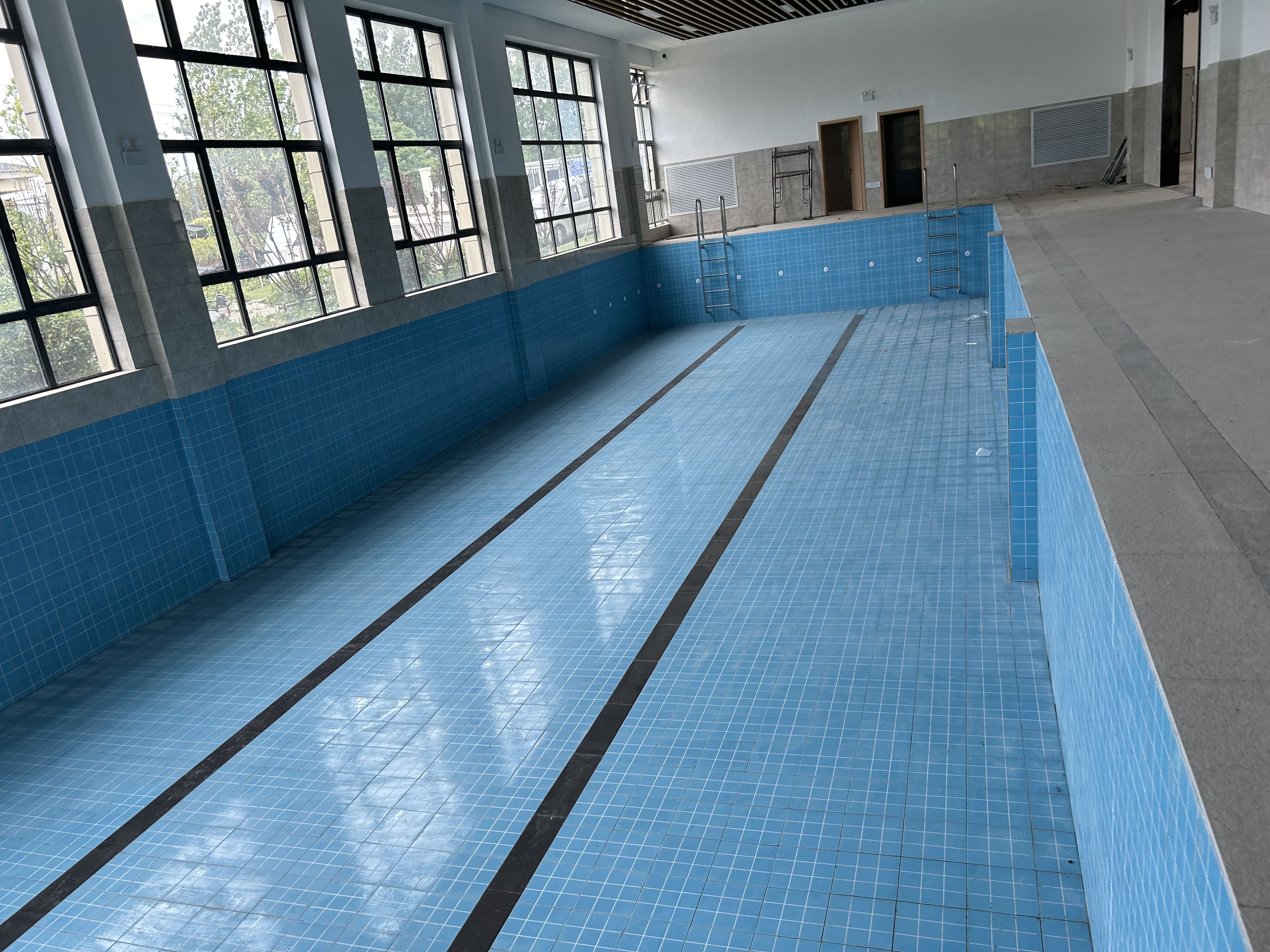 巢湖市黄麓镇消防总队室内泳池